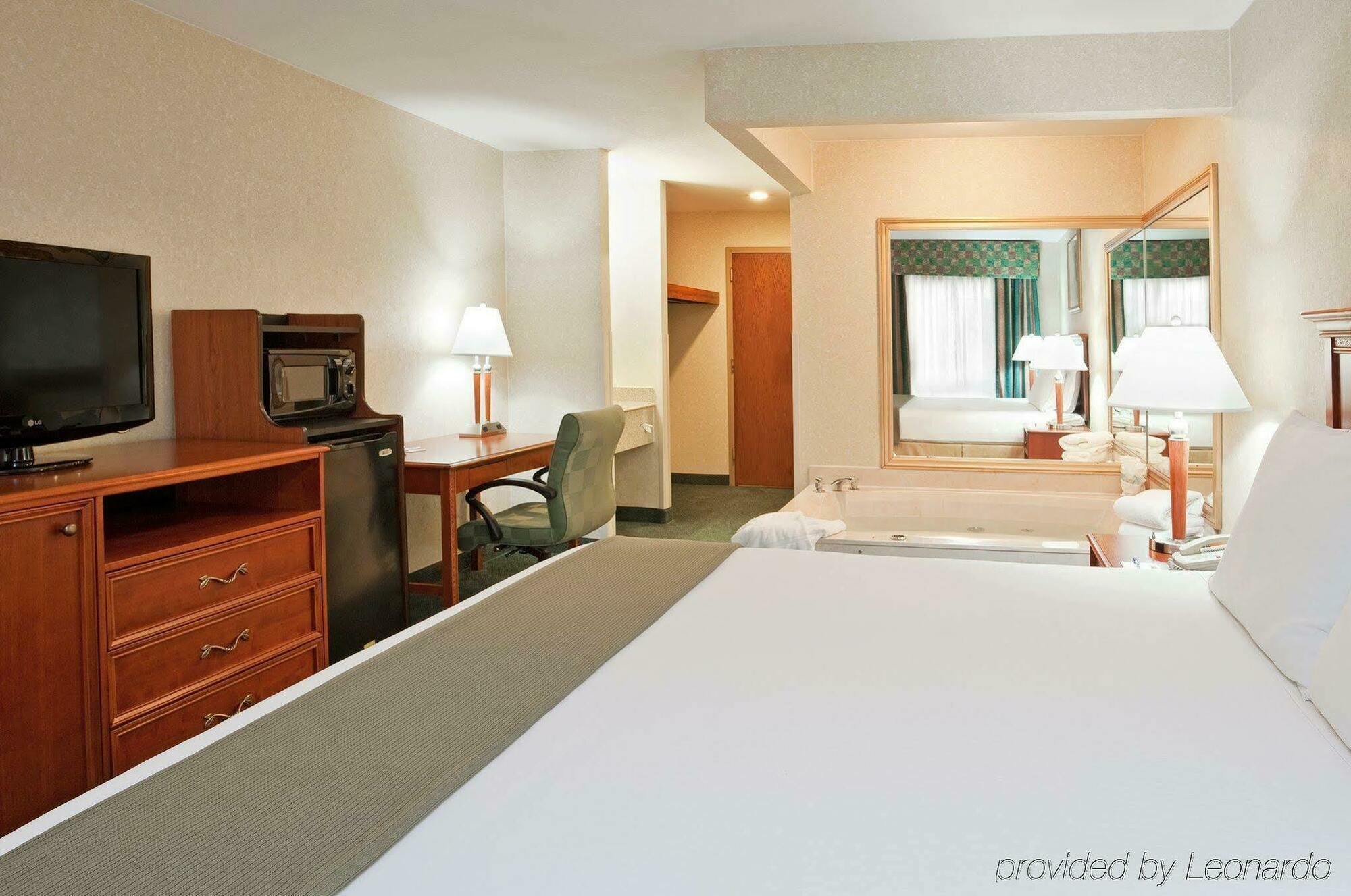 Holiday Inn Express Birch Run-Frankenmuth Area By Ihg Zewnętrze zdjęcie